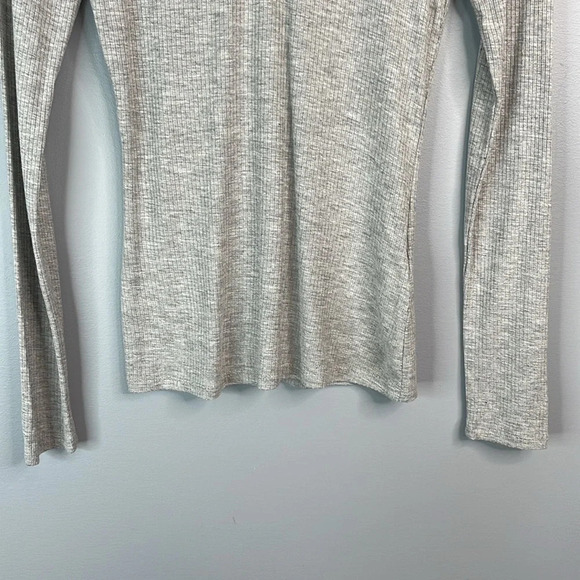HOLLISTER NWT Ribbed Choker Neck Shirt Grey  Cutout Bodycon Viscose Stretch M - Picture 4 of 10